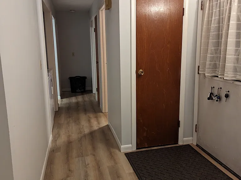 70 Maple St #B — Photo 4