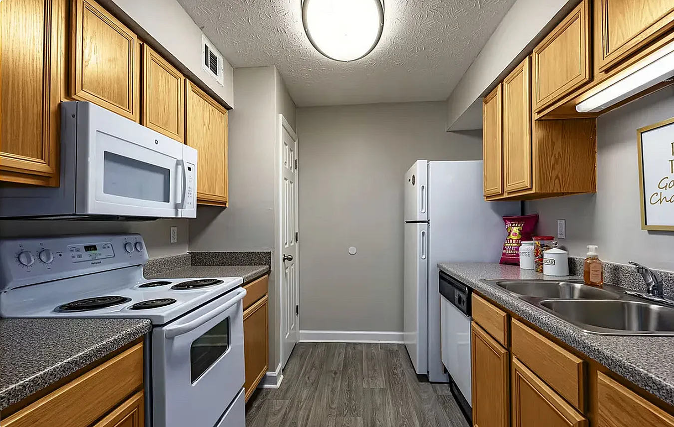 Millbend Apartments — Photo 2
