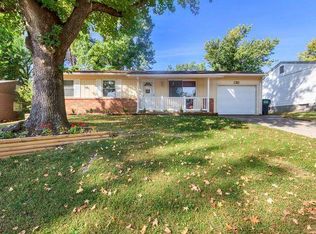 2849 Essex St, Saint Charles, MO 63301