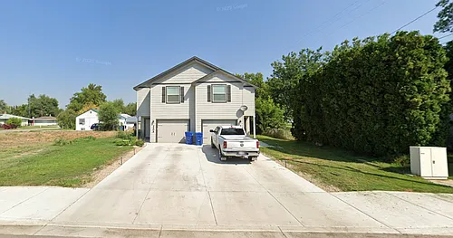 220 W Maple St #A Photo 1