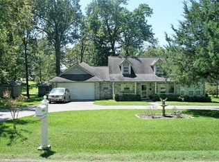 439 Resort Dr, Livingston, TX 77351