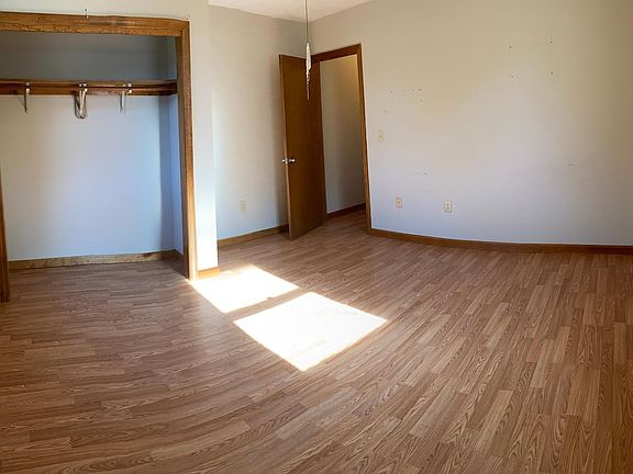 3rd image of 48 Lund Dr #L