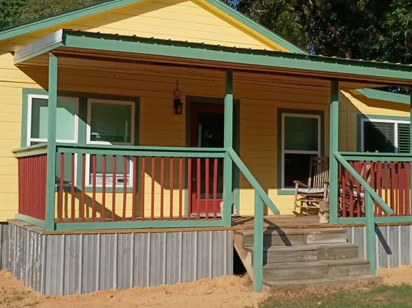 2727 Fm 3298, Powderly, TX 75473