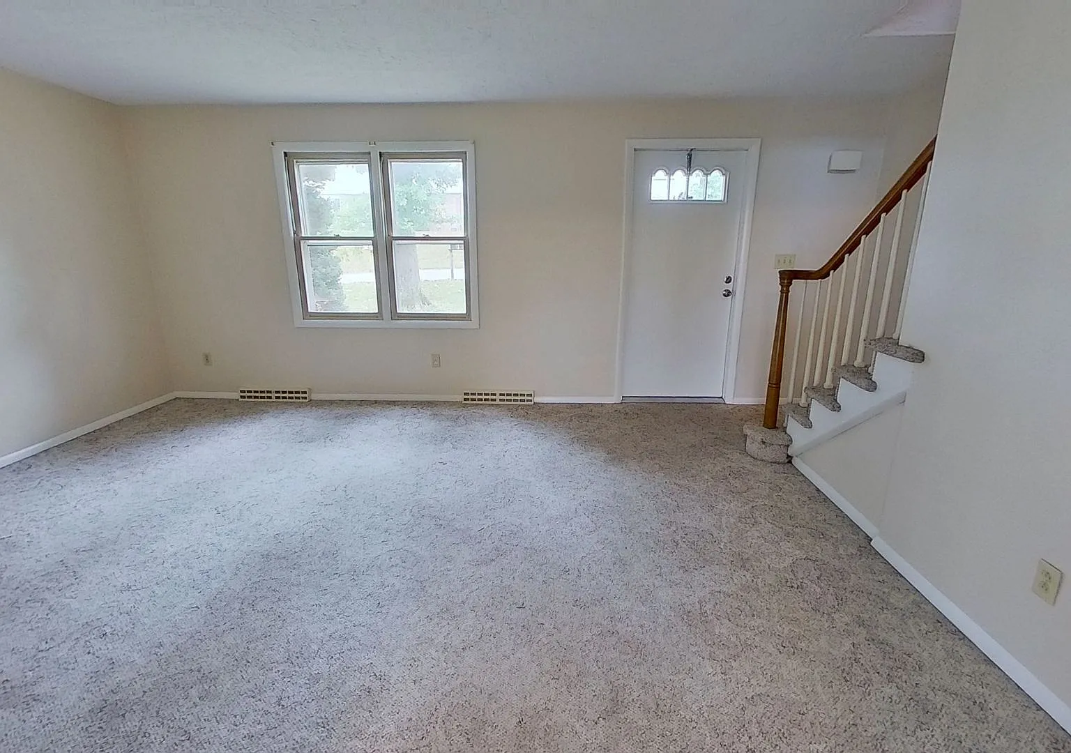 Semi-Detached 2 Bedroom Townhome — Photo 3