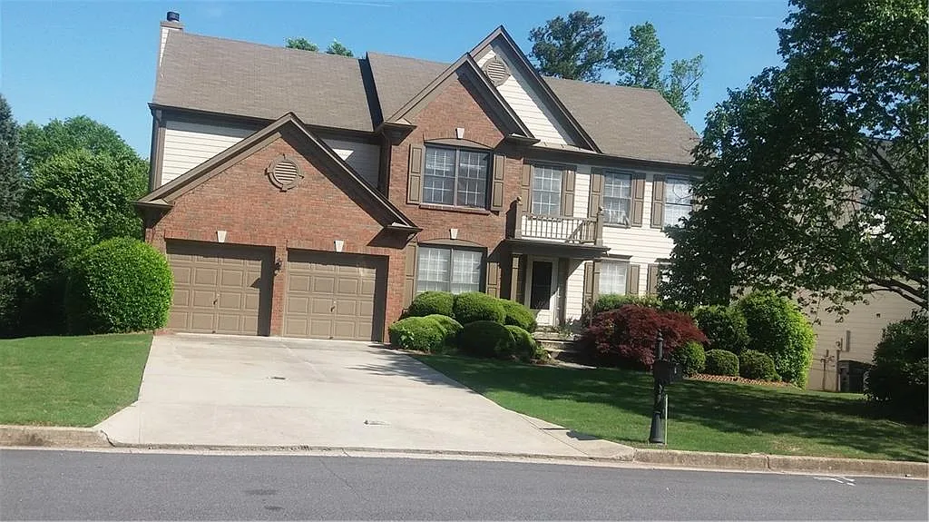 6 bed, 3.5 bath, 2532 sqft, $3,290 — Photo 1