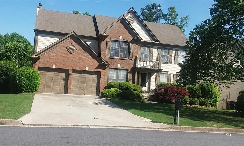 450 Stedford Ln