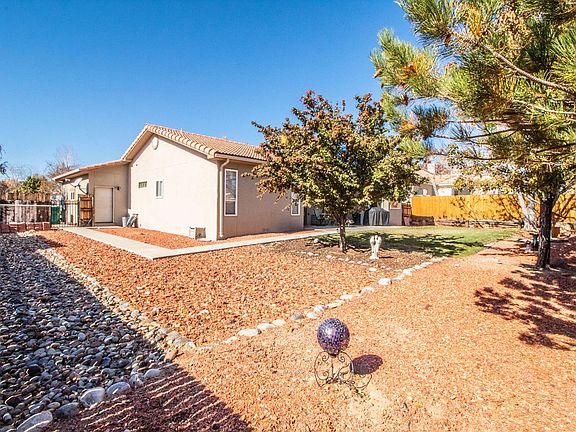 2nd image of 4776 Sunrise Cir