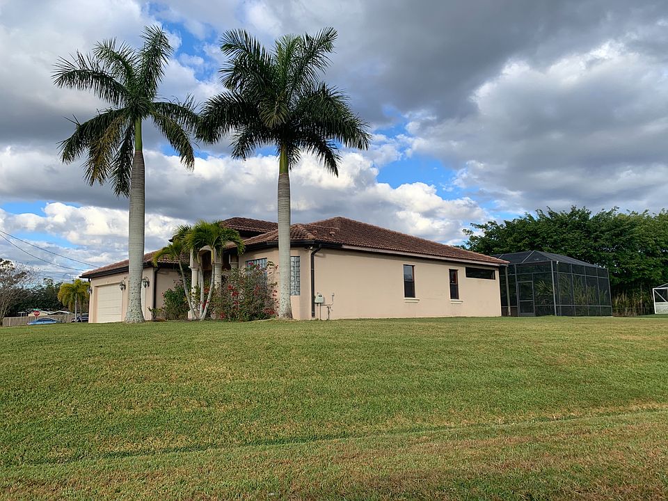 2nd image of 2073 SW Aaron Ln