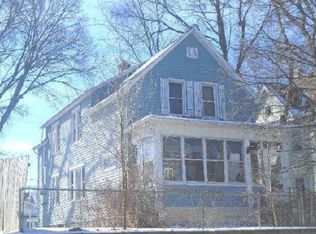 688 Magnolia Ave E, Saint Paul, MN 55106