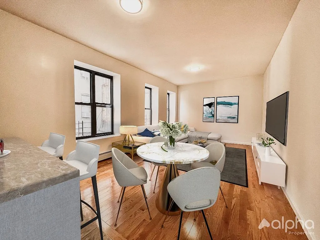371 South 5th Street — Photo 2