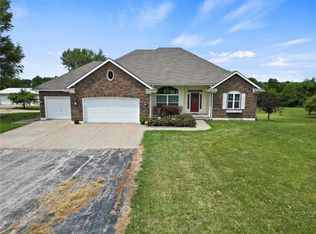 15306 Old Quarry Rd, Excelsior Springs, MO 64024