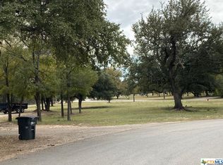 46 Lake Forest Dr, Morgans Pt Resort, TX 76513