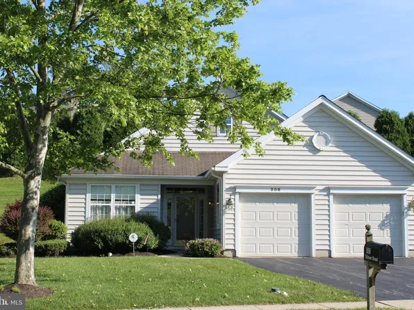208 Gilmer Rd, Coatesville, PA 19320