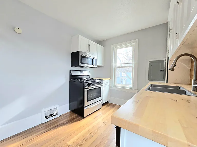 609 E Mishawaka Ave #609 — Photo 3