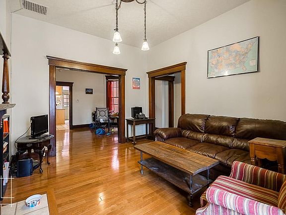 3rd image of 48 W Hubbard Ave #48