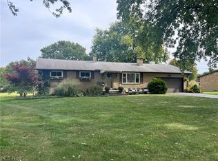 2930 Swallen Ave NE, Louisville, OH 44641