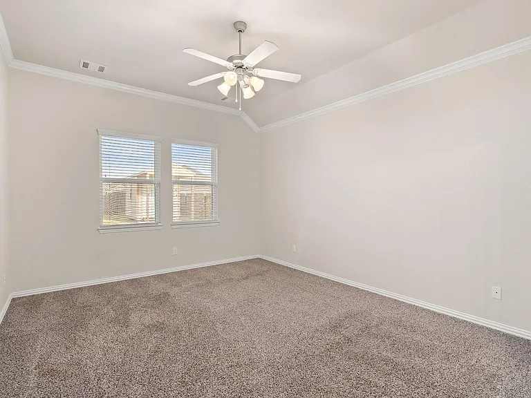 135 San Bernard Dr — Photo 17