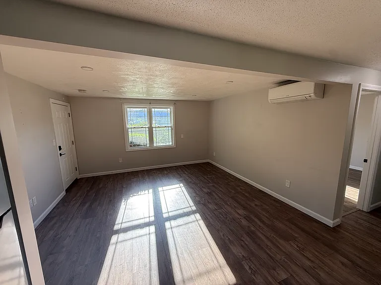 130 James St #2 — Photo 11