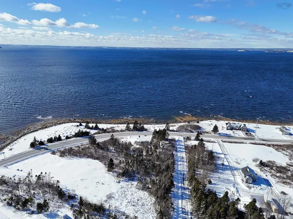 5324 Highway 329, Blandford, NS B0J 1T0