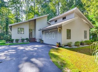 56 Offshore Ln, Ocean Pines, MD 21811