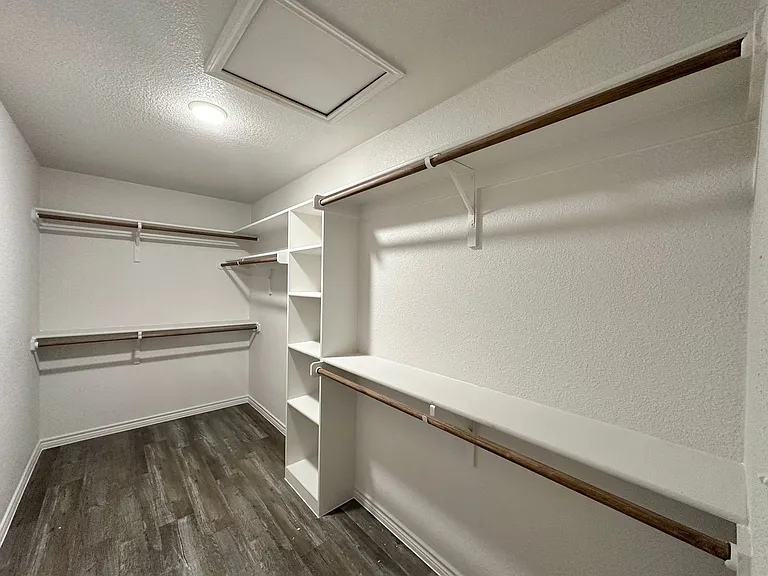 226B Dolphin Dr — Photo 25
