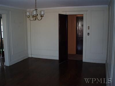 5th image of 39 Vernon Ave