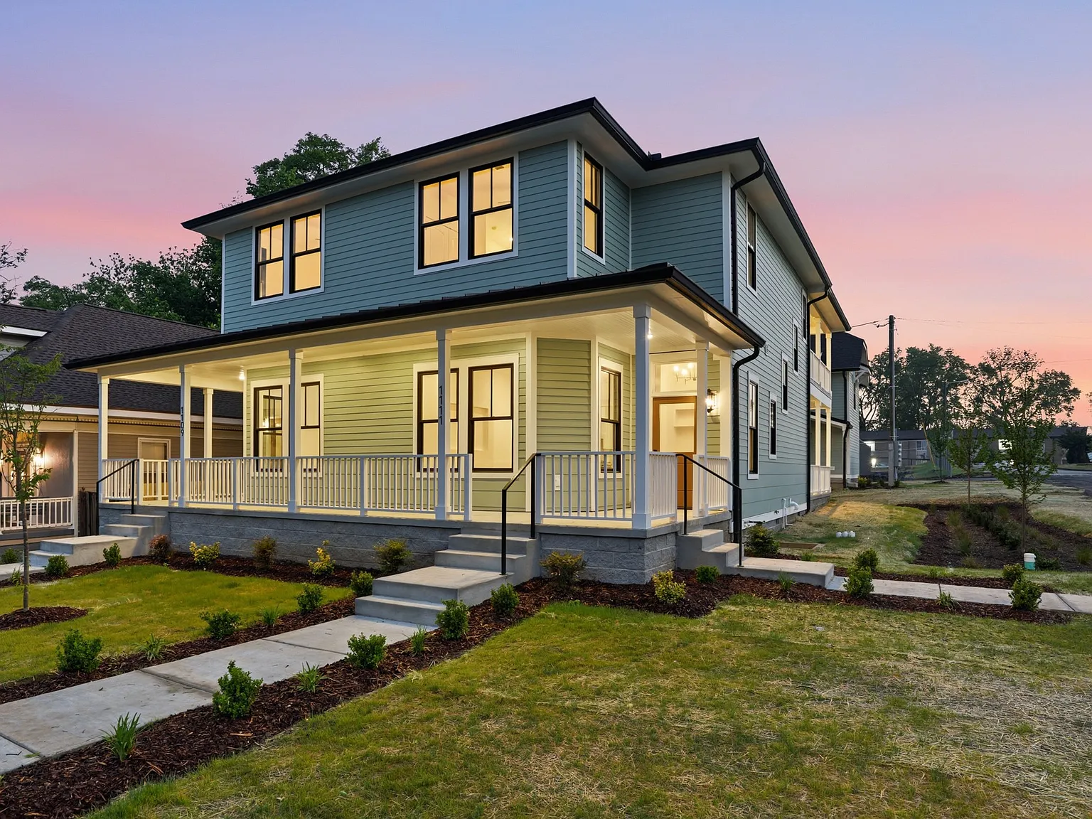 4 bed, 3.5 bath, 2618 sqft, $3,799 — Photo 1