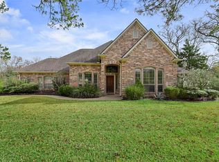 11819 Great Oaks Dr, College Station, TX 77845
