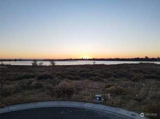 1808 S Boardwalk Ave, Moses Lake, WA 98837