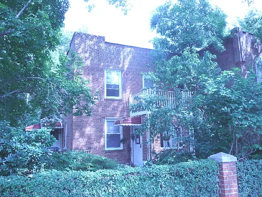 Rented by City Connections Realty | media 8