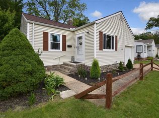 27882 Lincoln Rd, Bay Village, OH 44140