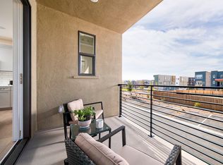 27023 Tanager Ln, Valencia, CA 91381
