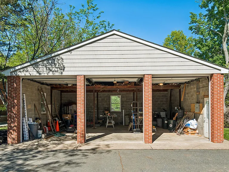 186 W Northfield Rd — Photo 31