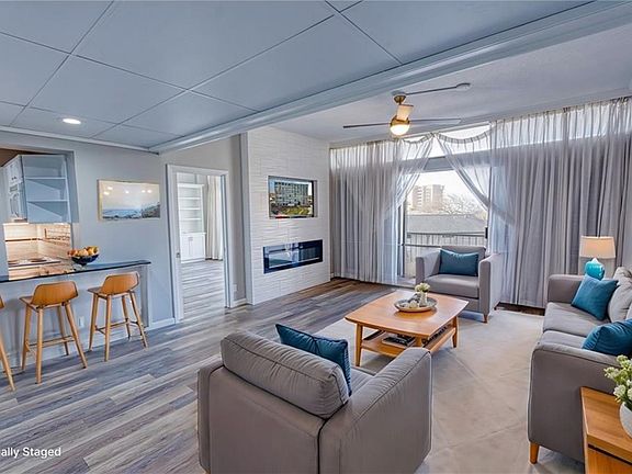 4th image of 4600 Ocean Dr APT 308