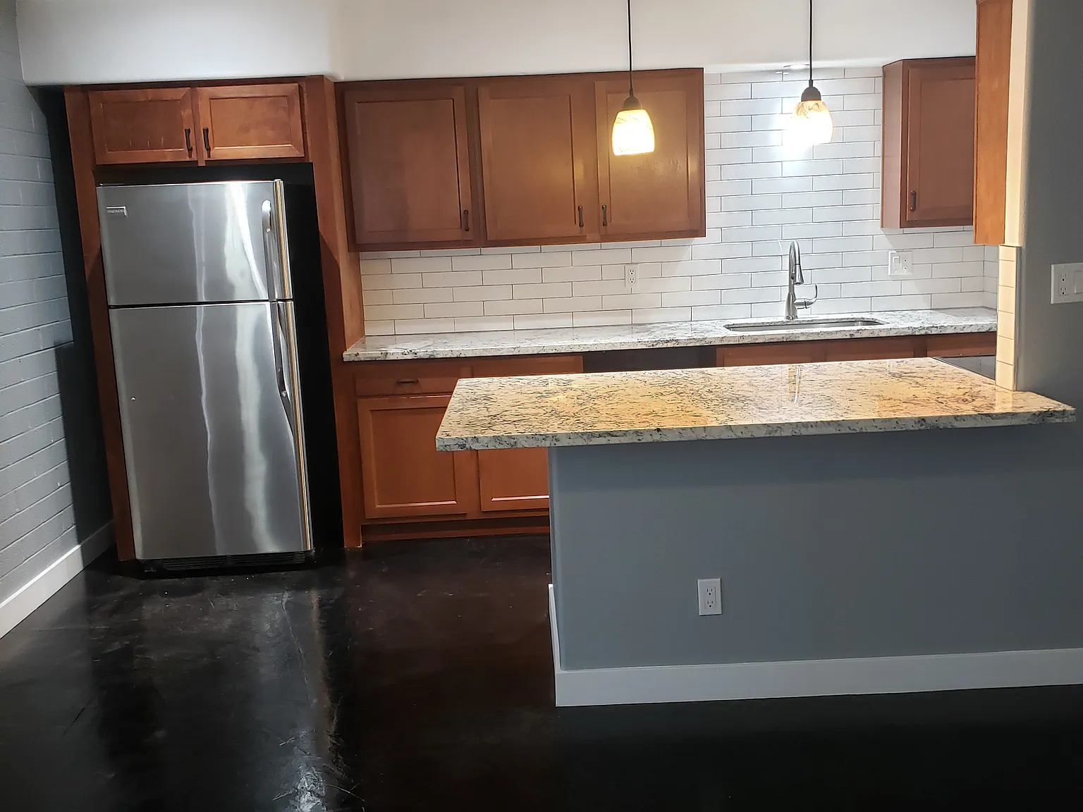 2 bed, 950 sqft, $1,495 — Photo 2