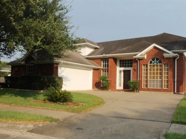 1723 Monvale Ln, Sugar Land, TX 77479