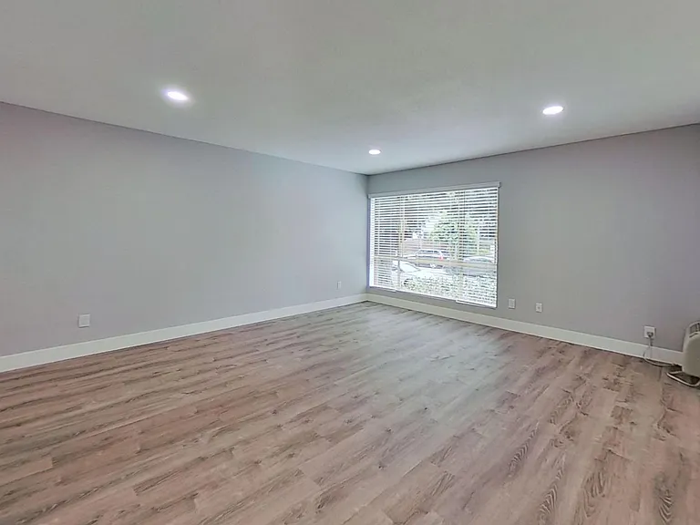 Andorra Apartments — Photo 8