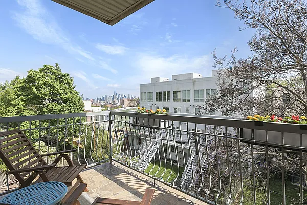 Sold by Compass | media 3
