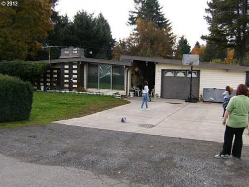 1st image of 7510 NE 94th Ct