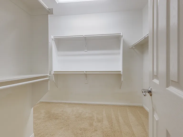 592 Burning Oak Dr — Photo 12