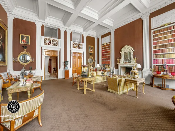 322 East 57th Street image 2 of 10