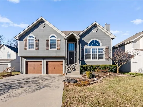 8762 N Chatham Ave, Kansas City, MO 64154