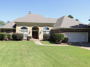 517 Castlewoods Blvd, Brandon, MS 39047