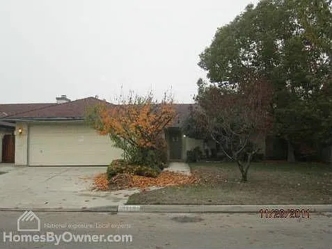 3318 N Dante Ave photo 1