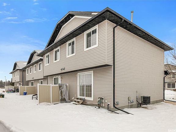 4th image of 1222 Wessex Pl