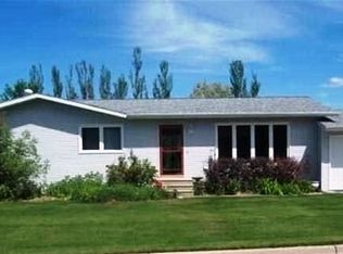 2150 Derdall Dr, Westhope, ND 58793