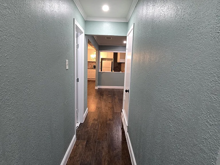 4403 Harvey Dr — Photo 17