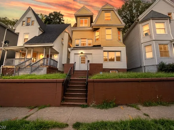 65 N Grove St, East Orange City, NJ 07017