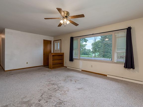 4th image of 395 W Minnesota St