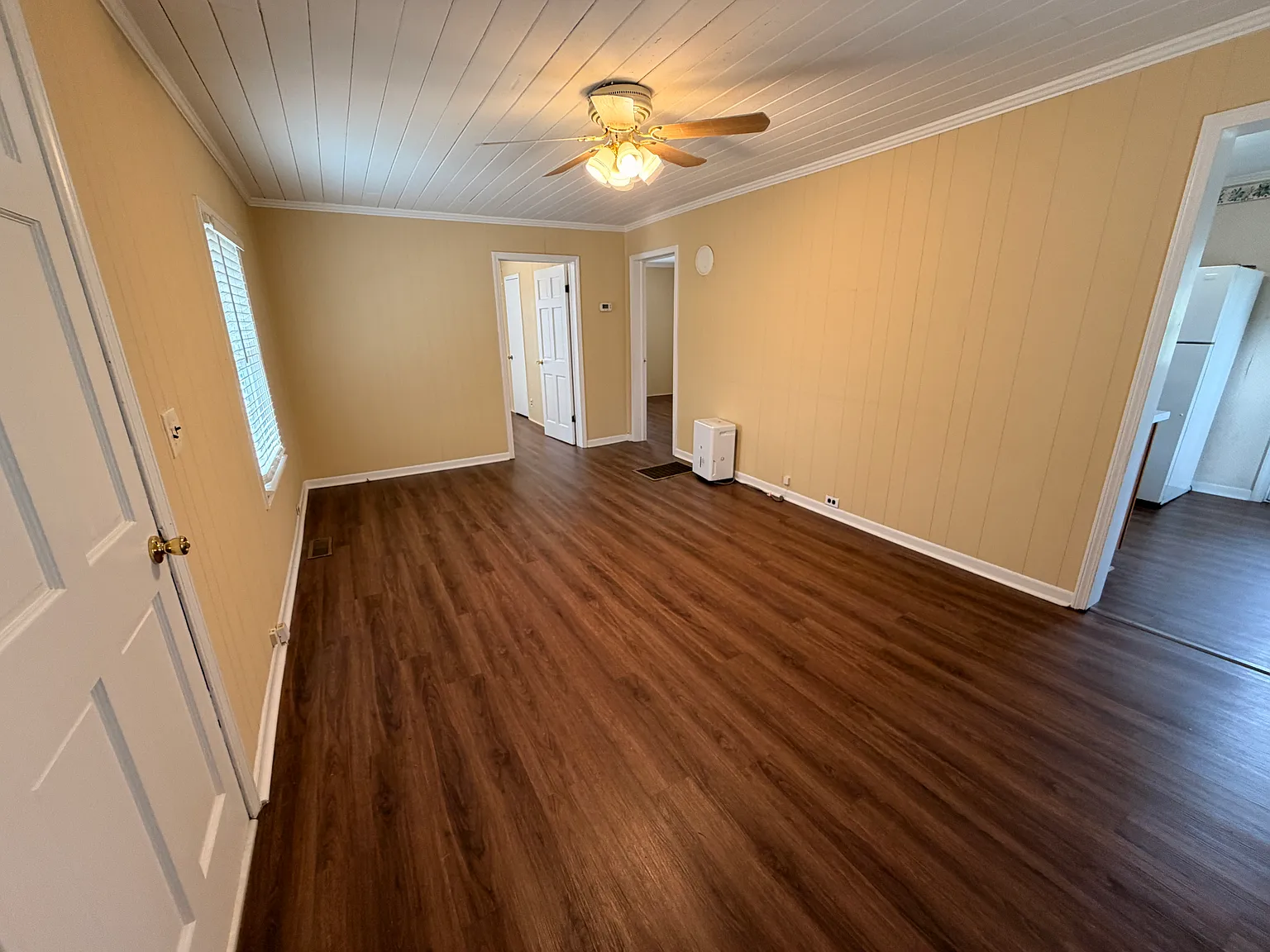 2 bed, 750 sqft, $1,200 — Photo 3